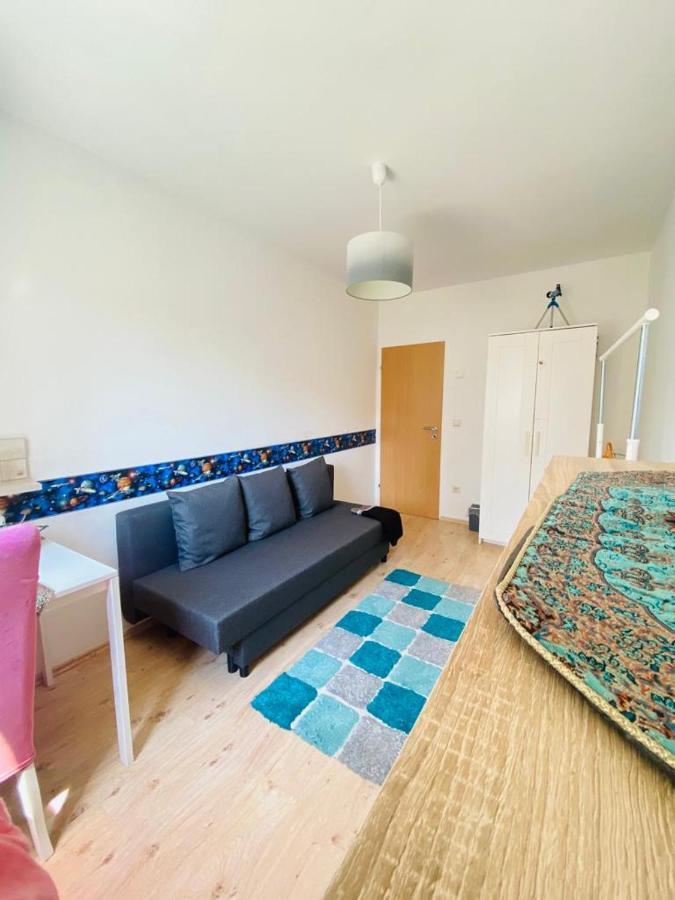 Schoenes Zimmer Im Charmanten Haus Berlin Kültér fotó