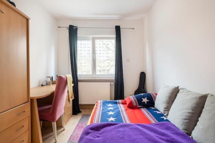 Schoenes Zimmer Im Charmanten Haus Berlin Kültér fotó